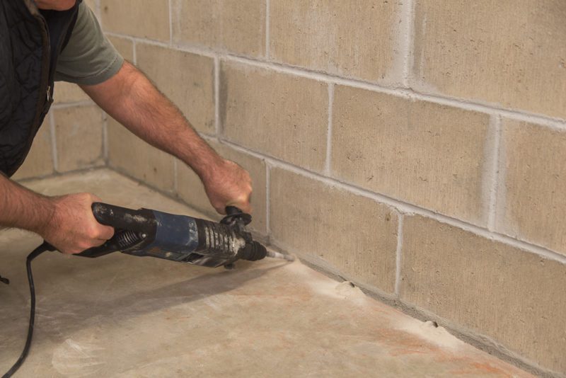 Relieve hydrostatic pressure